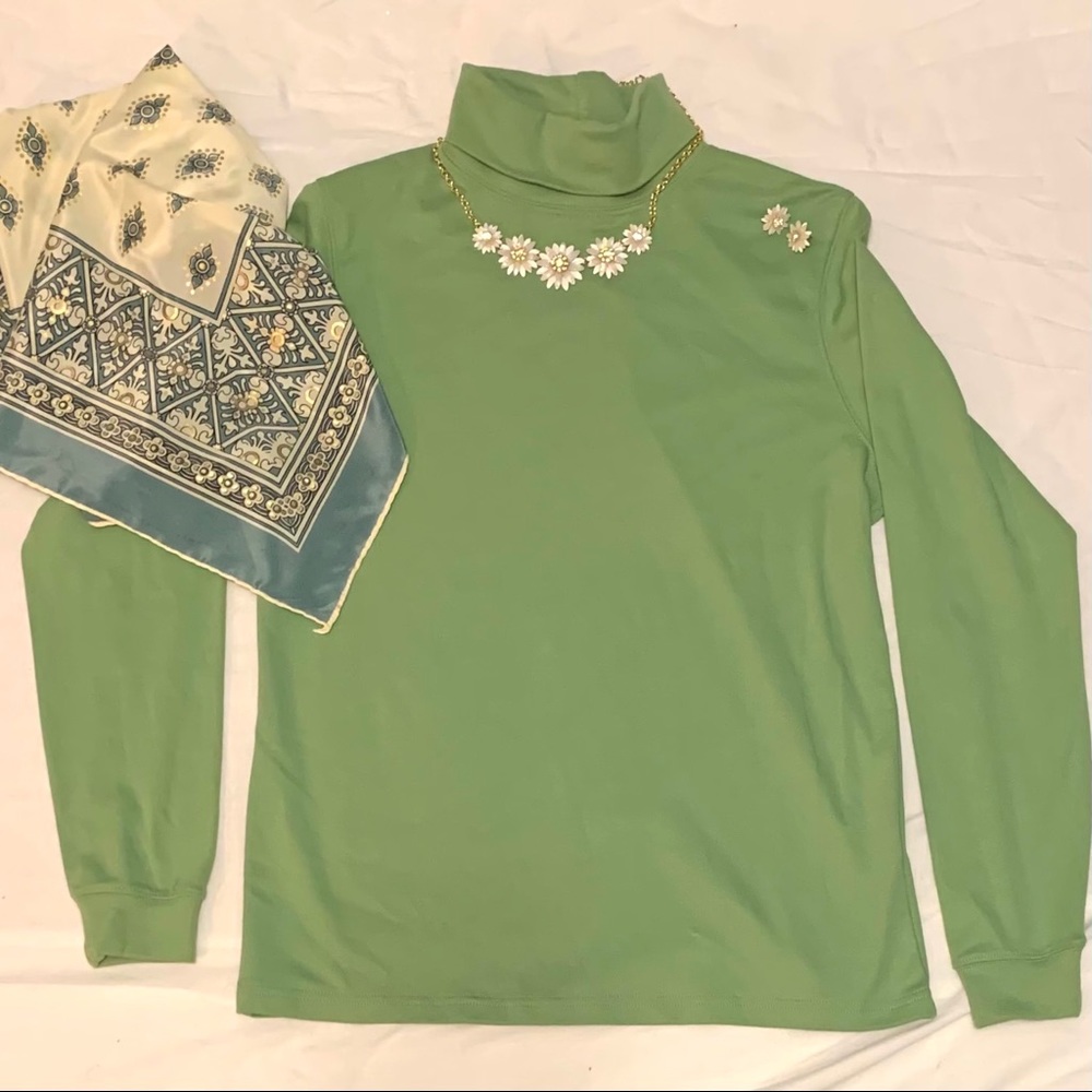 Light green LLbean classic turtle neck